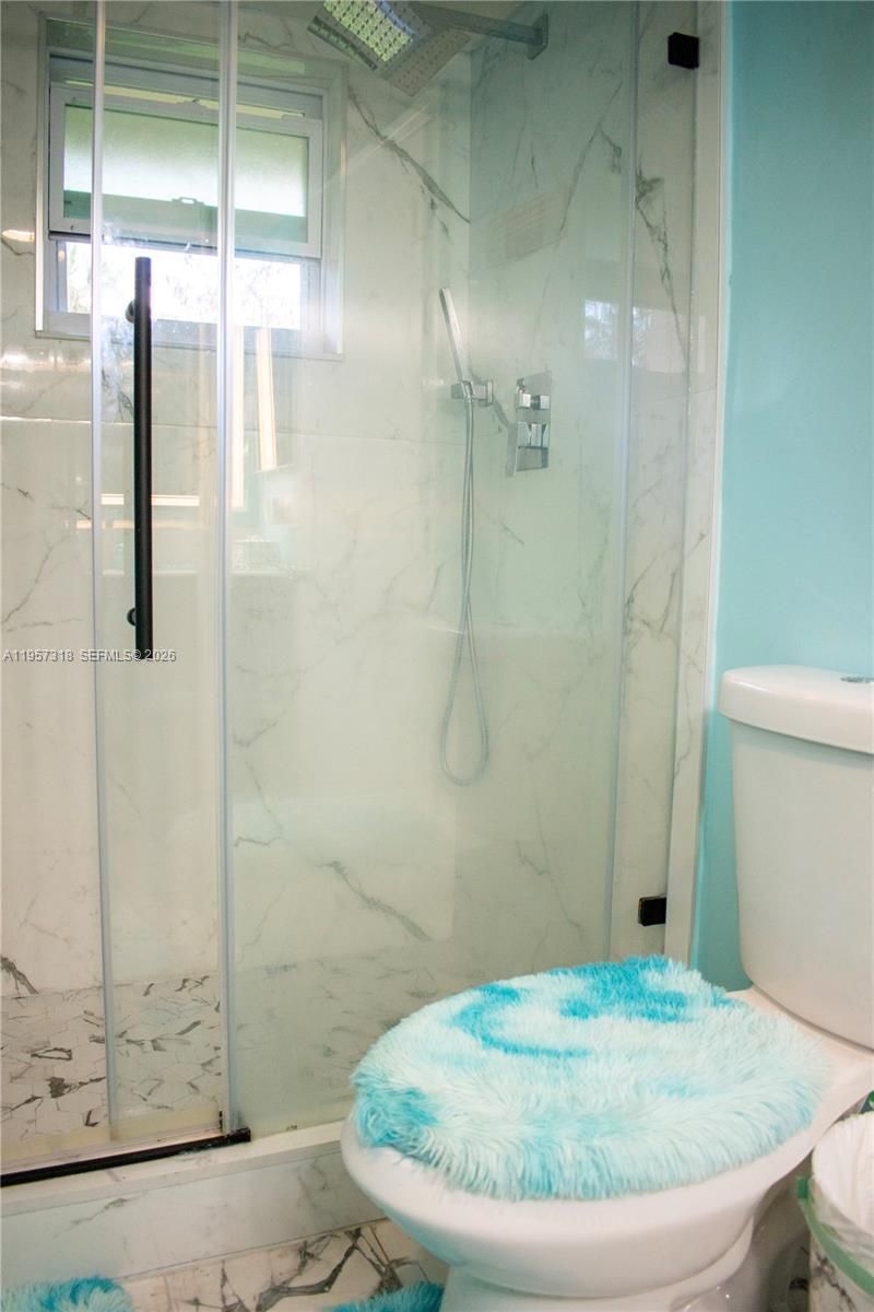 4144 Inverrary Dr, Unit 15G, Lauderhill, FL 33319 Photo