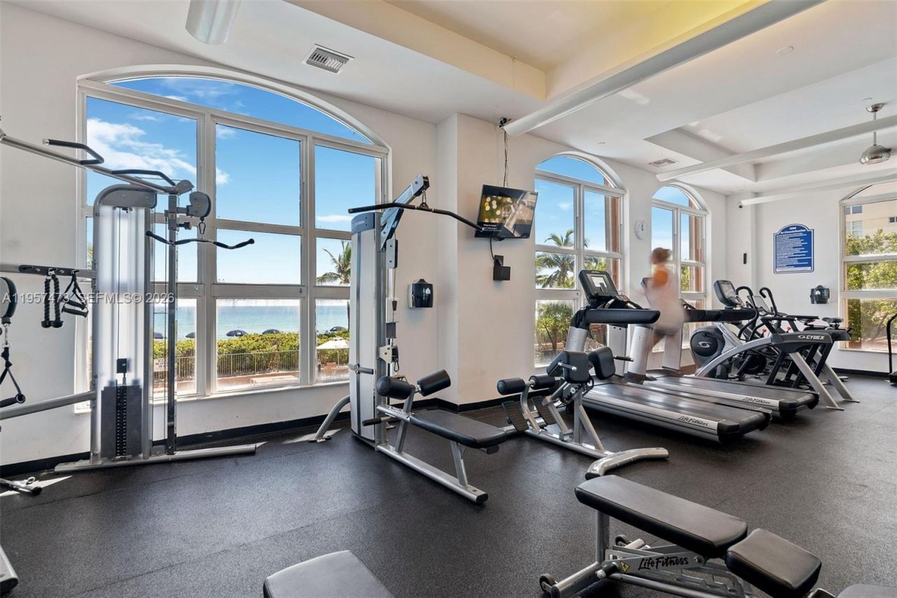 2067 S Ocean Dr, Unit TH5, Hallandale Beach, FL 33009 Photo
