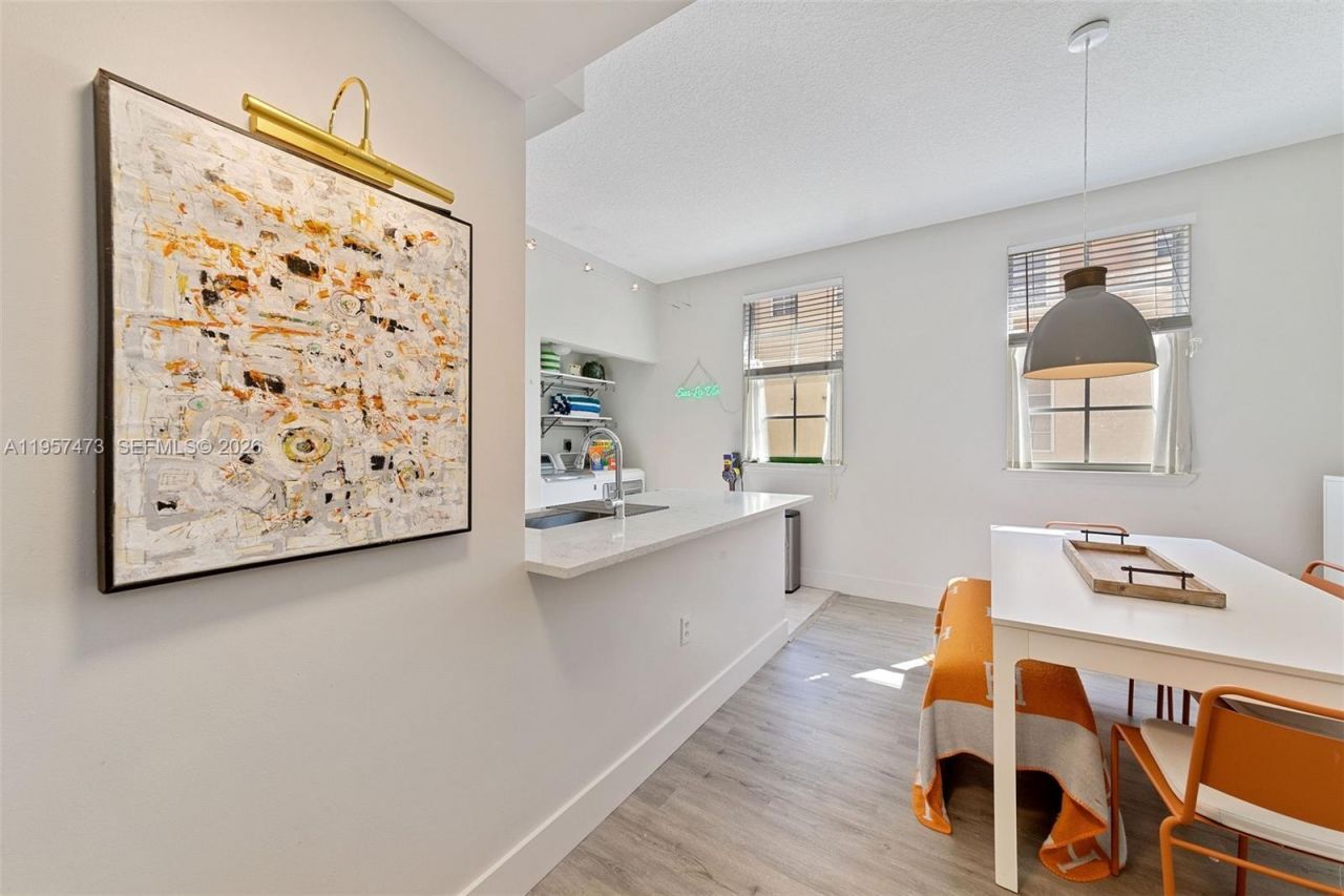 2067 S Ocean Dr, Unit TH5, Hallandale Beach, FL 33009 Photo