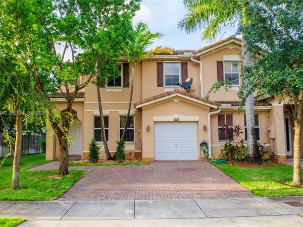 15305 SW 119th St, Miami, FL 33196