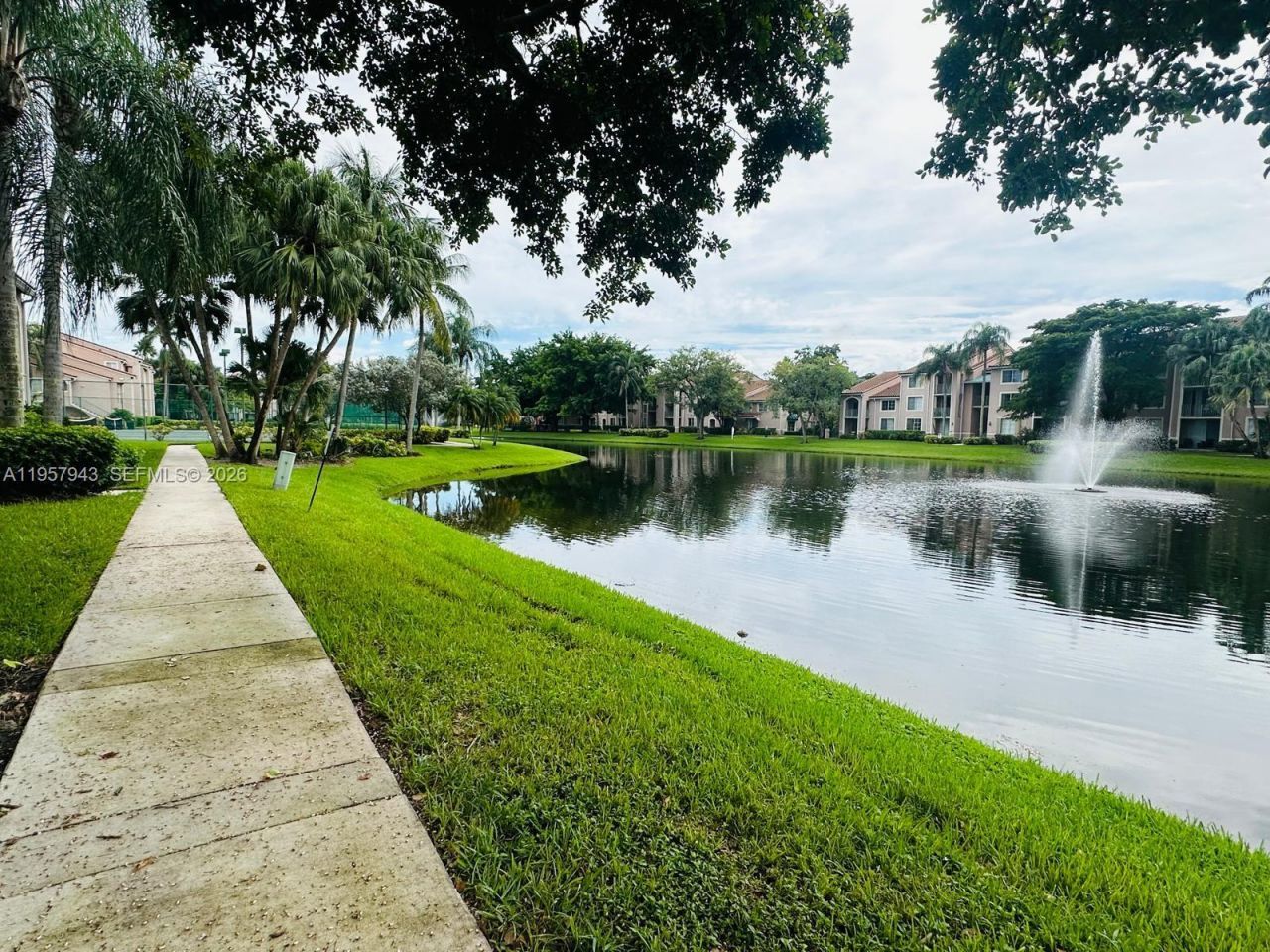 12166 Saint Andrews Pl , Unit 210, Miramar, FL 33025 Photo