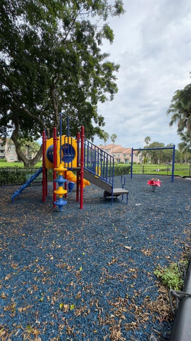 12166 Saint Andrews Pl , Unit 210, Miramar, FL 33025 Photo