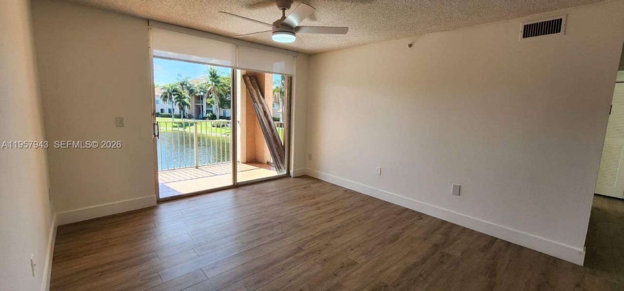 12166 Saint Andrews Pl , Unit 210, Miramar, FL 33025 Photo