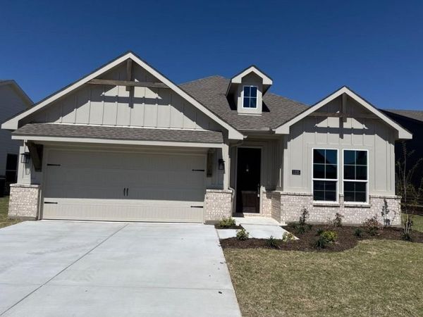 1225 Sabine River Lane, Springtown, TX 76082