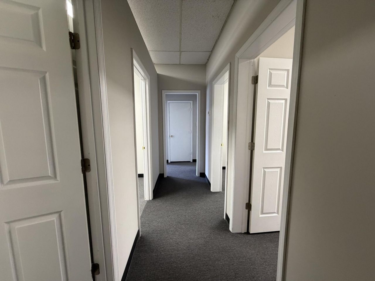 405 N Maple Street Photo 5