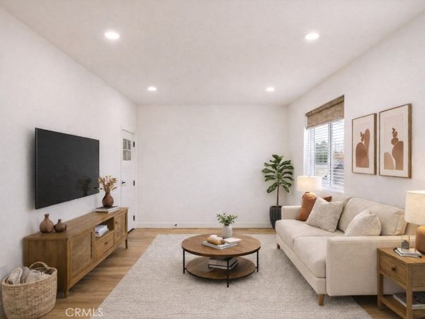 625 Orizaba Avenue, Unit 6, Long Beach, CA 90814