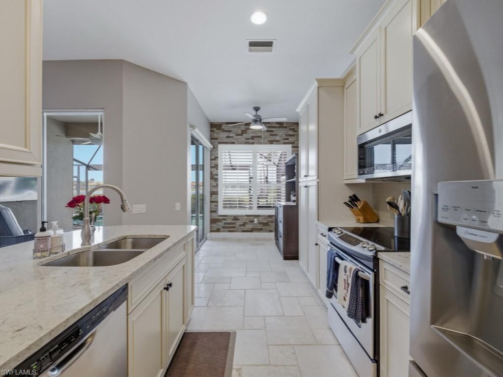 9035 Spring Run Blvd, Estero, FL 34135 Photo