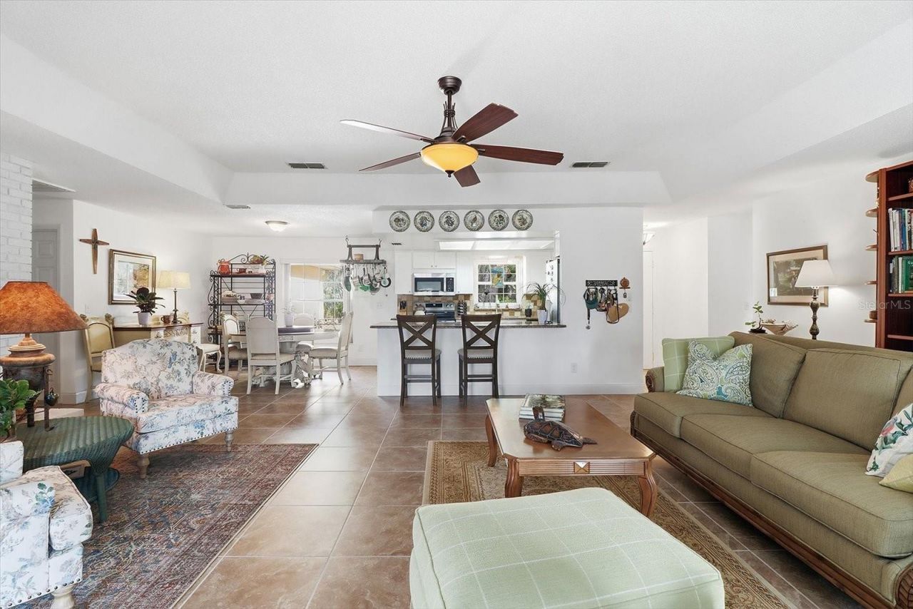 11290 W Amerindian Court, Crystal River, FL 34429 Photo