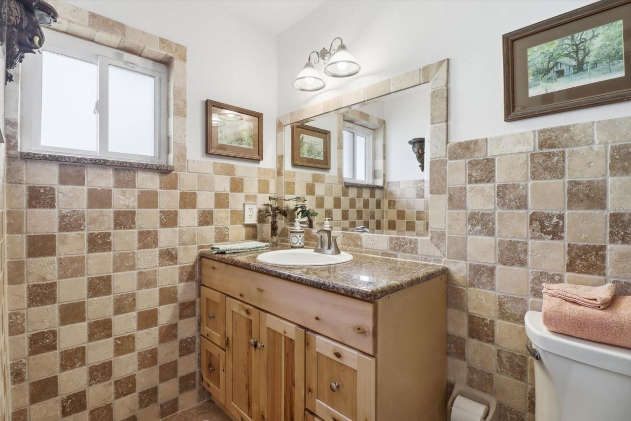 11290 W Amerindian Court, Crystal River, FL 34429 Photo