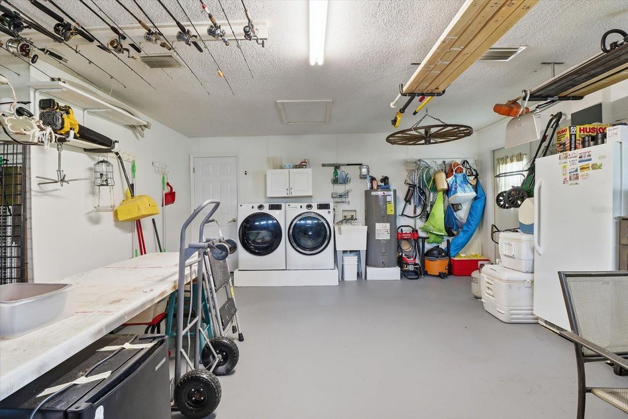 11290 W Amerindian Court, Crystal River, FL 34429 Photo