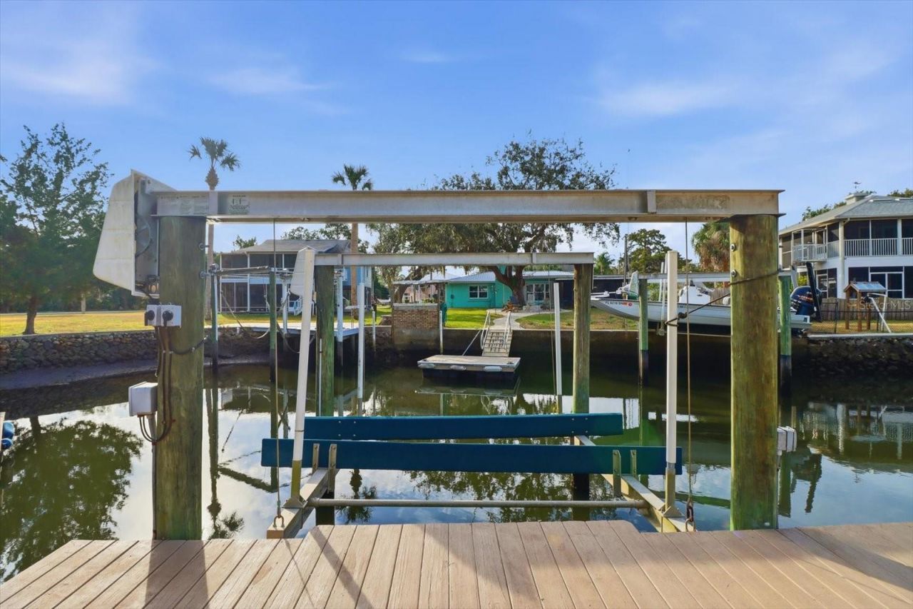 11290 W Amerindian Court, Crystal River, FL 34429 Photo