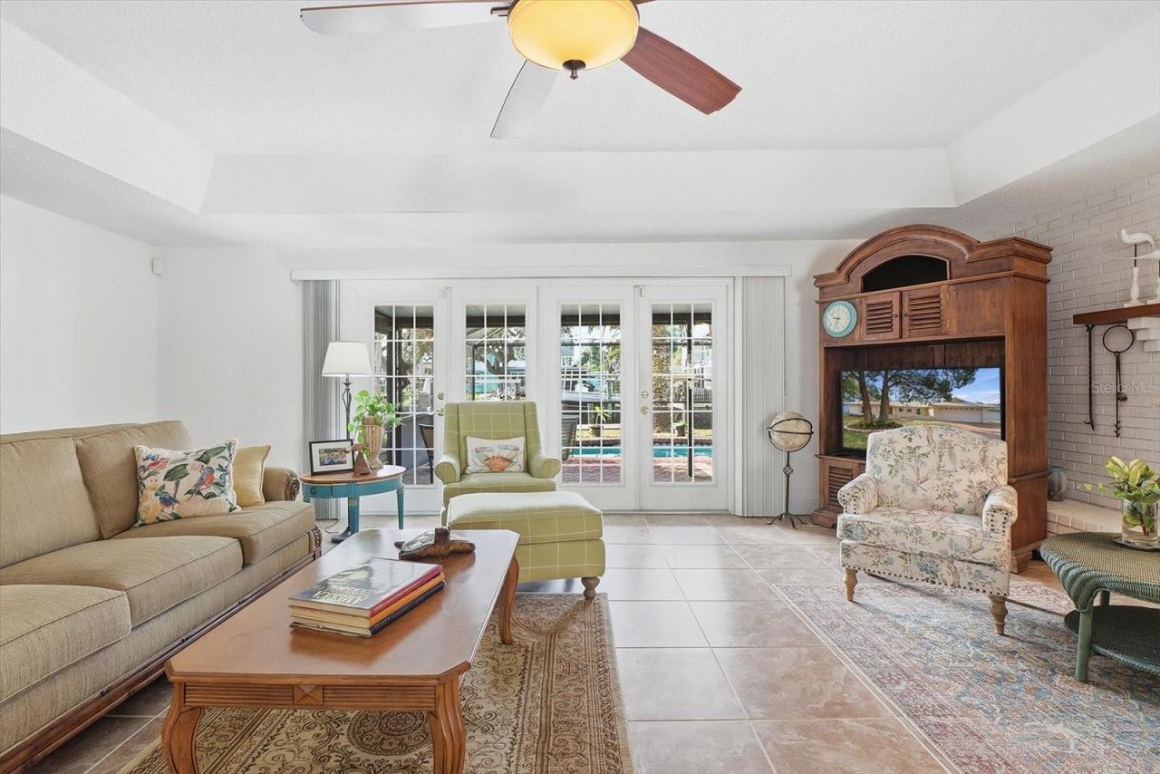 11290 W Amerindian Court, Crystal River, FL 34429 Photo