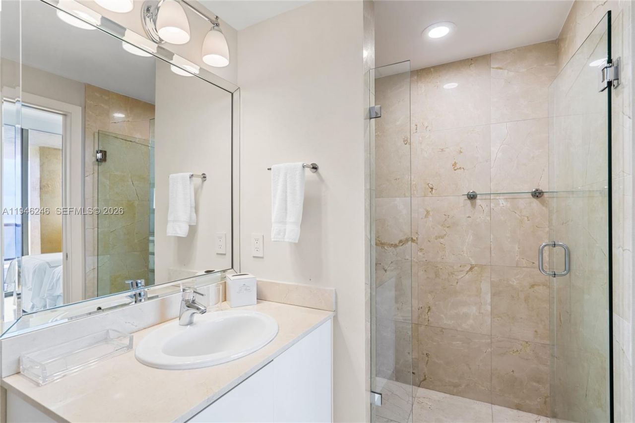 16275 Collins Ave, Unit 1501, Sunny Isles Beach, FL 33160 Photo
