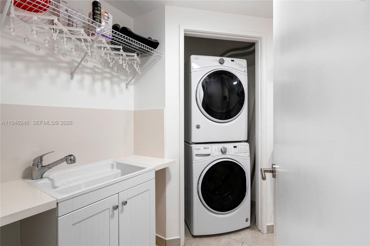 16275 Collins Ave , Unit 1501, Sunny Isles Beach, FL 33160 Photo