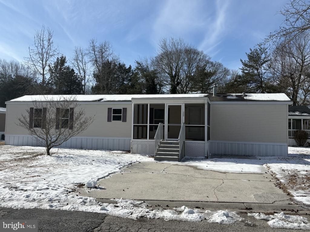 220 Sand Castle Boulevard, Fruitland, MD 21826 Main Photo