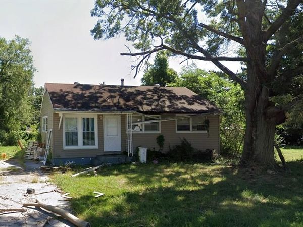 10514 Renfrew Drive, St Louis, MO 63137