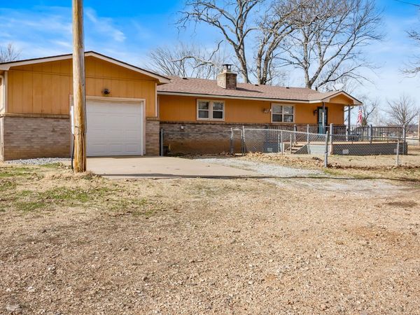 25380 S 646 Road, Grove, OK 74344