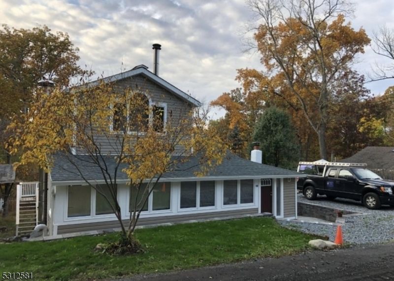 2 Oakland Ave, Hope, NJ 07825 Main Photo