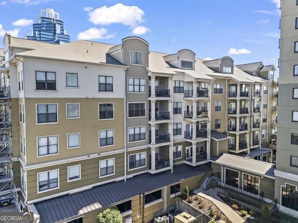 799 Hammond Drive, Unit 205, Sandy Springs, GA 30328