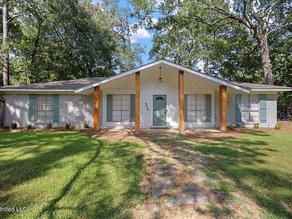 36 Pebble Hill Drive, Brandon, MS 39042