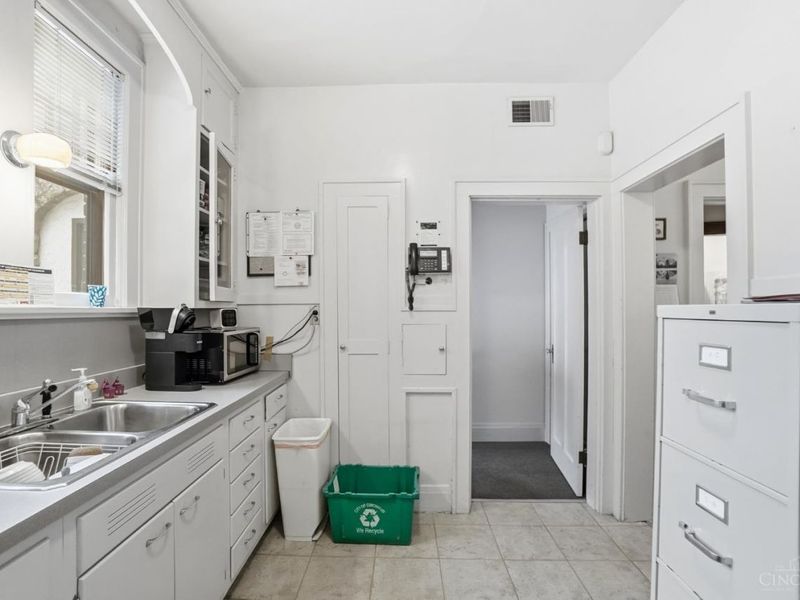 820 Delta Avenue, Cincinnati, OH 45226 Photo 18