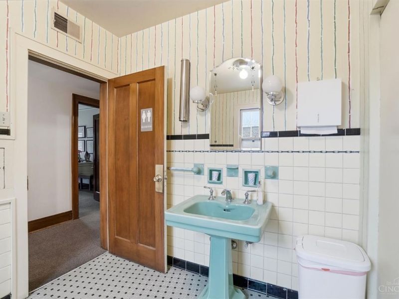 820 Delta Avenue, Cincinnati, OH 45226 Photo 34