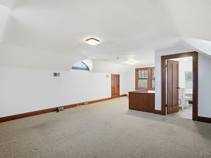 820 Delta Avenue, Cincinnati, OH 45226 Photo 43