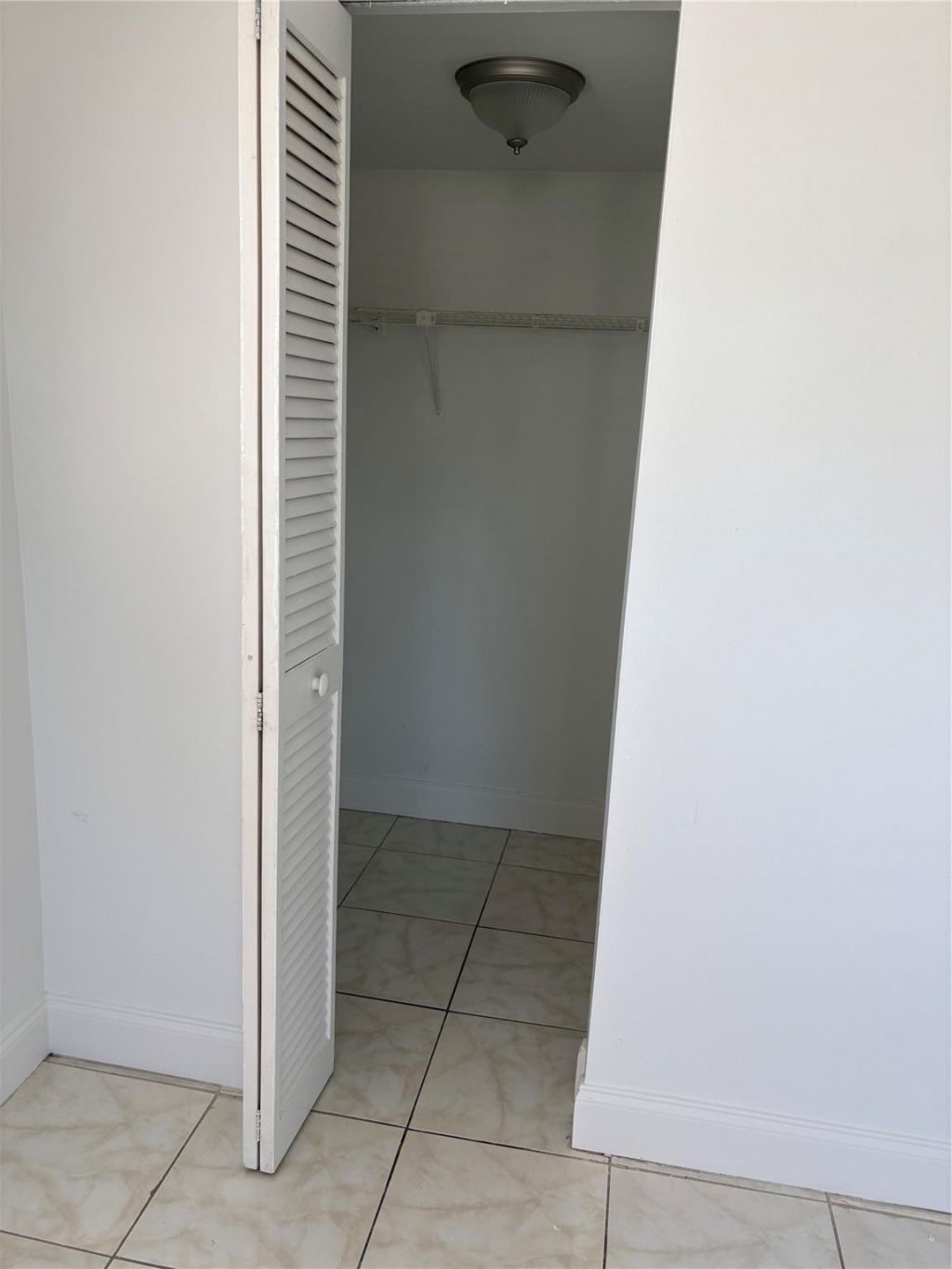 8000 Colony Circle, Unit 201, Tamarac, FL 33321 Photo