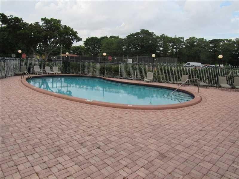 8000 Colony Circle, Unit 201, Tamarac, FL 33321 Photo