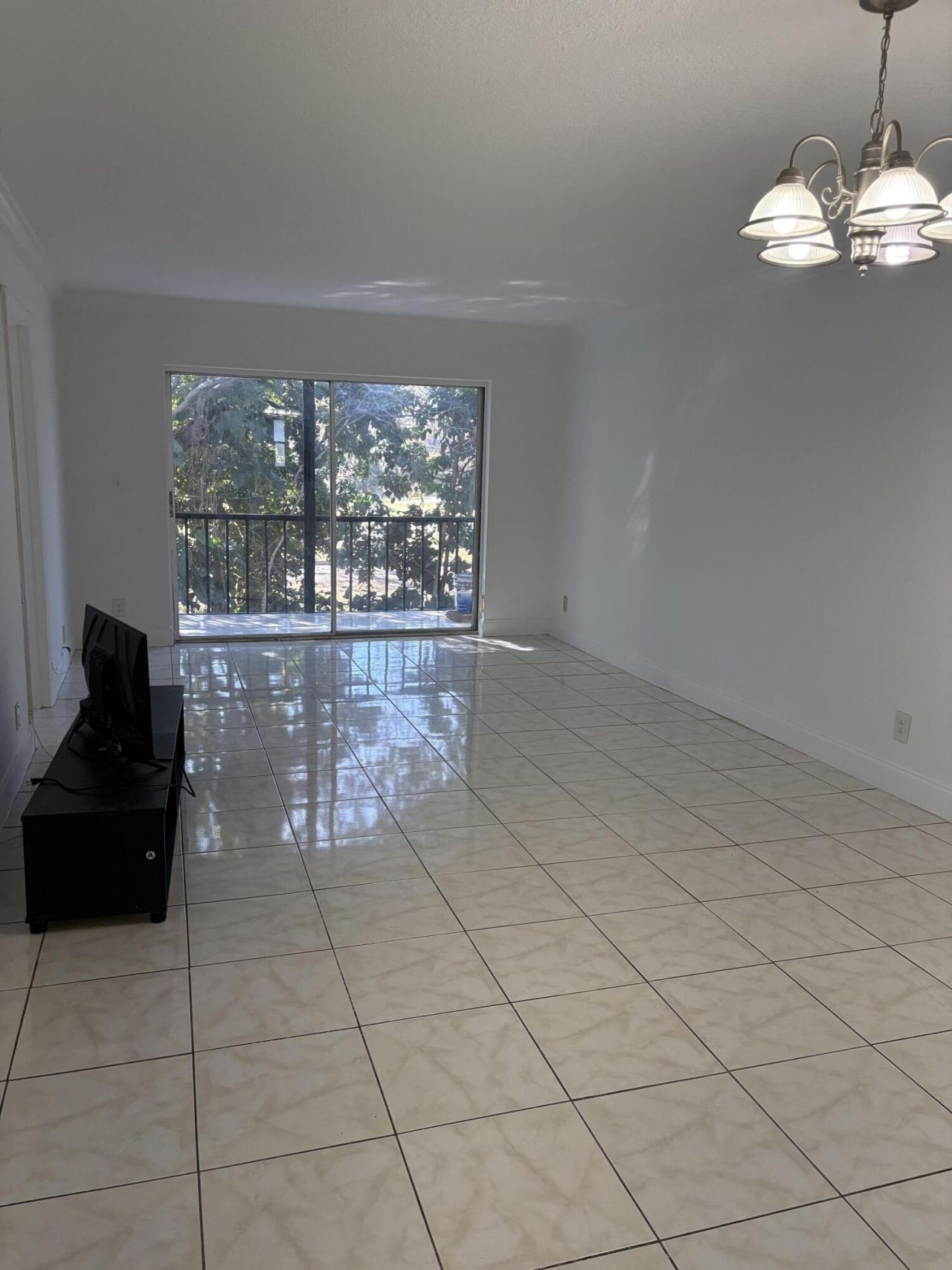 8000 Colony Circle, Unit 201, Tamarac, FL 33321 Photo