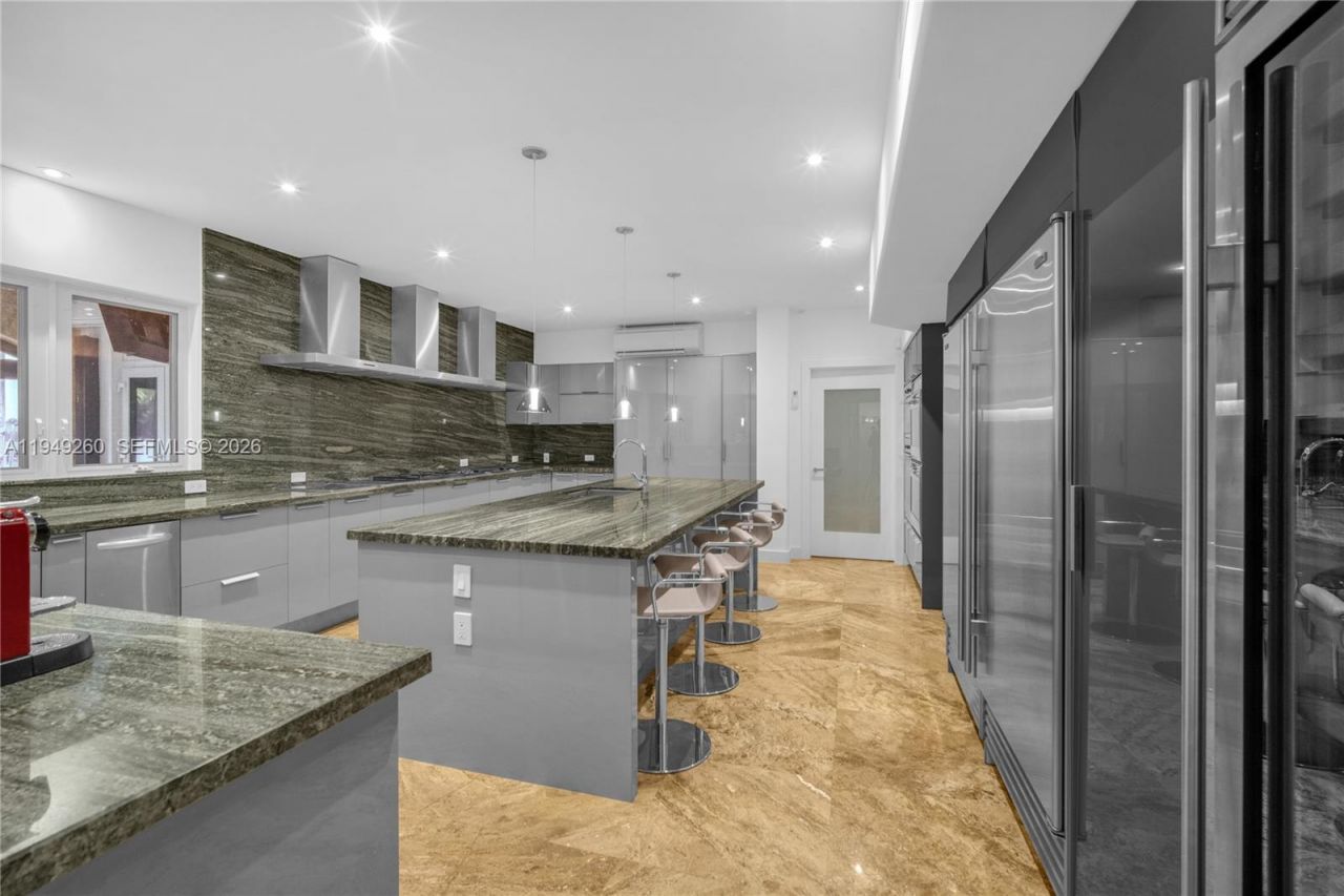 1710 S Miami Ave, Miami, FL 33129 Photo