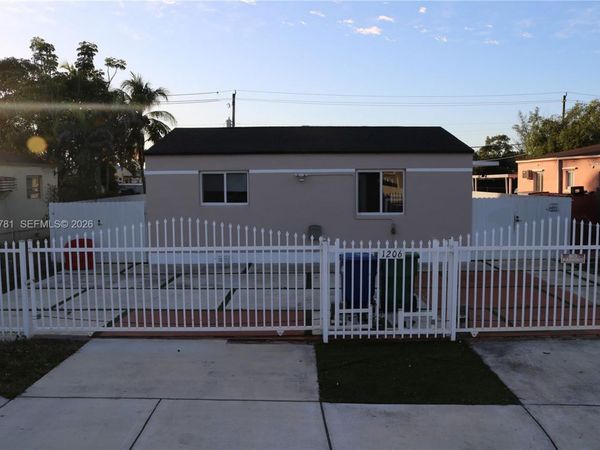 1206 Rutland St, Opa-Locka, FL 33054