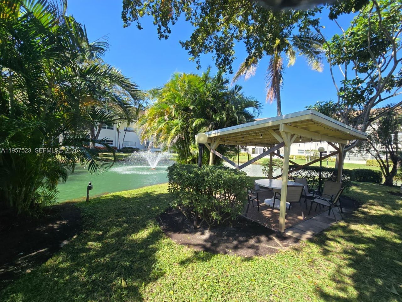 5151 W Oakland Park Blvd, Unit 303, Lauderdale Lakes, FL 33313 Photo