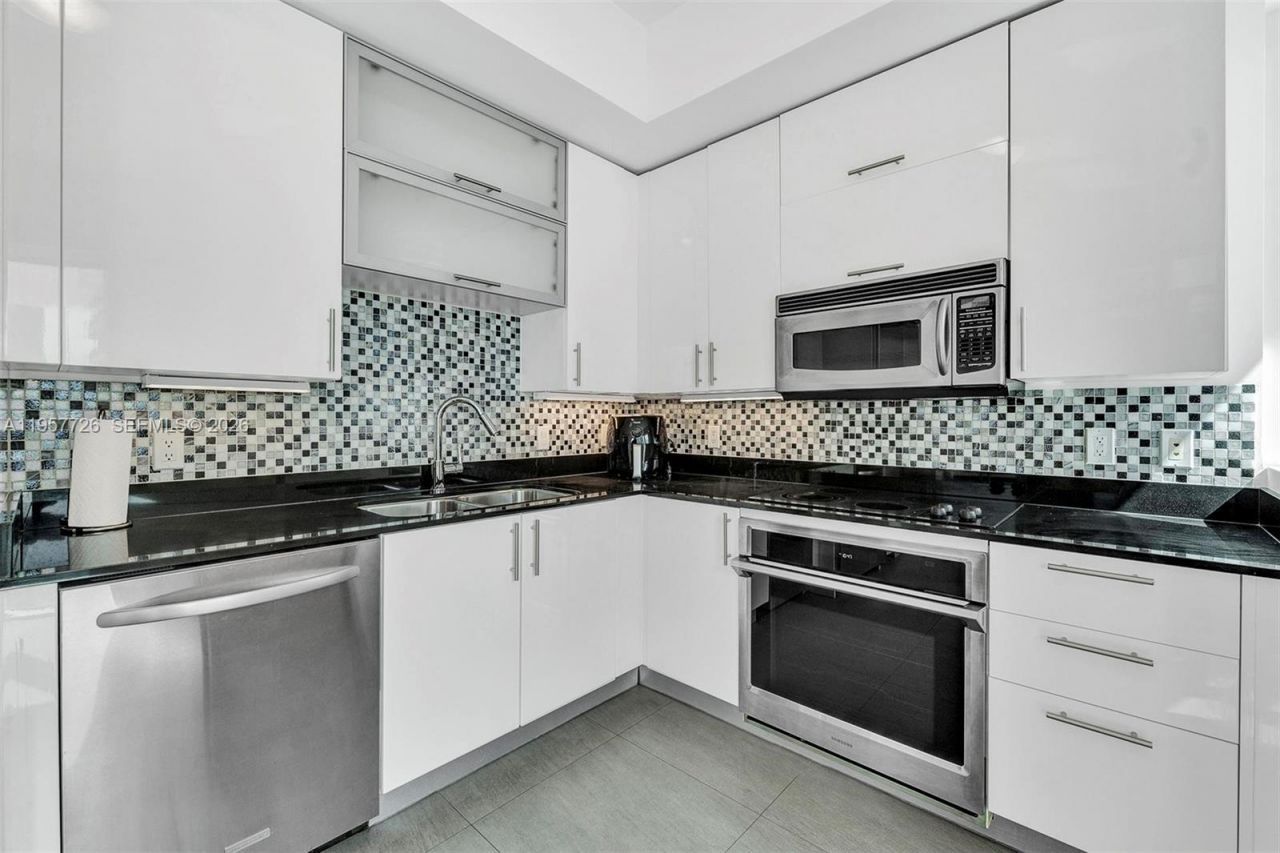 60 SW 13th St, Unit 3400, Miami, FL 33130 Photo