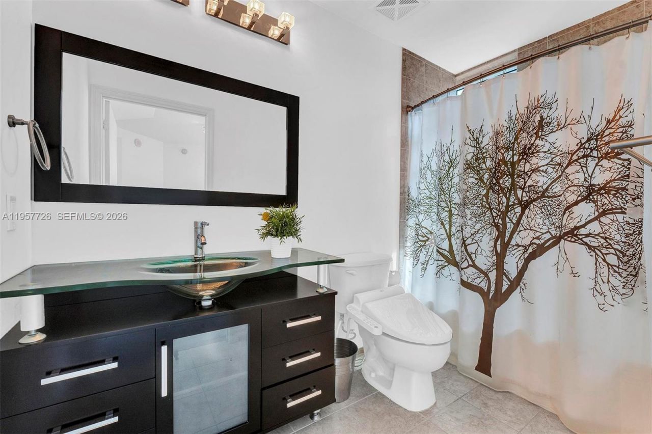 60 SW 13th St, Unit 3400, Miami, FL 33130 Photo