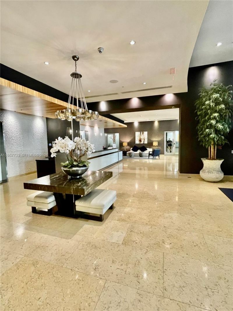 60 SW 13th St , Unit 3400, Miami, FL 33130 Photo