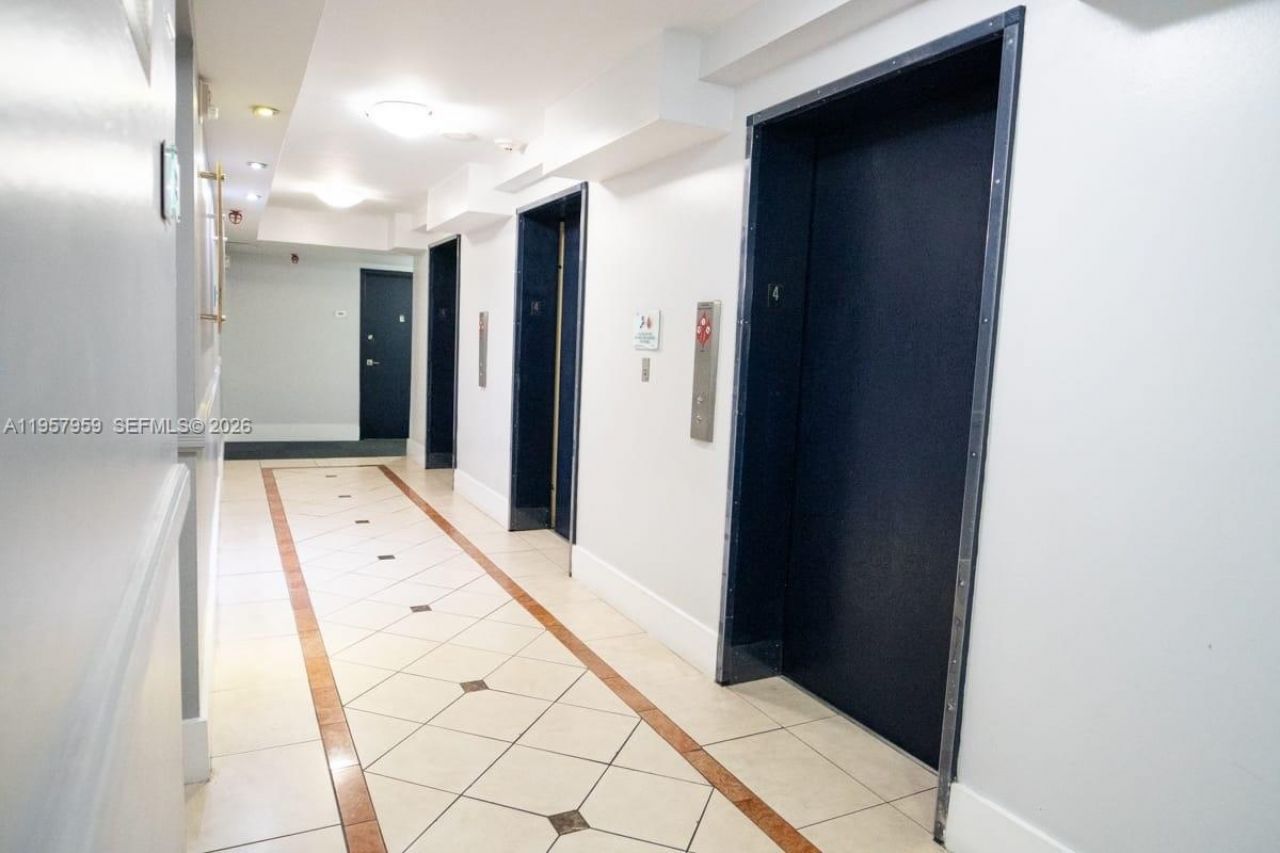 800 N Miami Ave, Unit E-1707, Miami, FL 33136 Photo