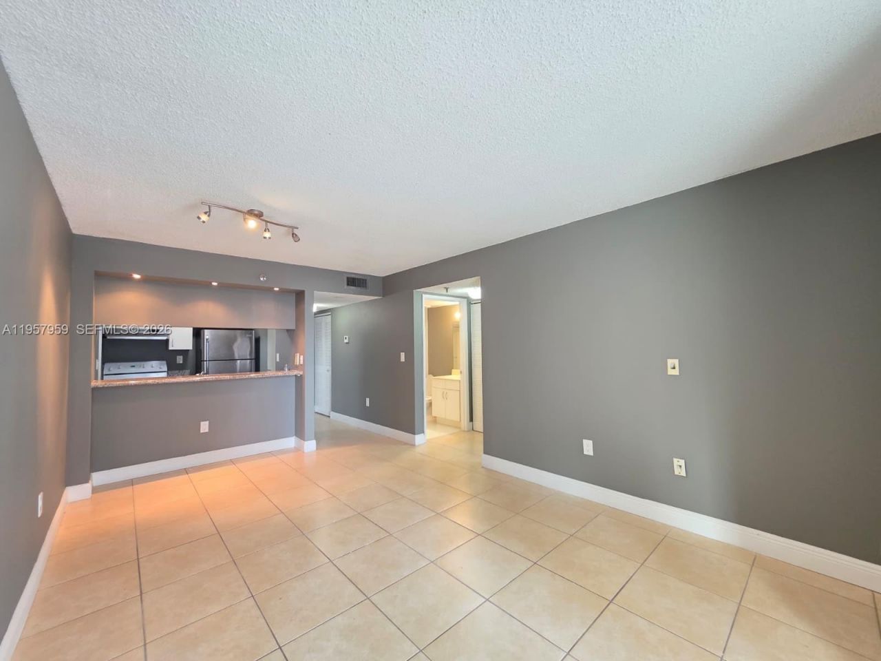 800 N Miami Ave, Unit E-1707, Miami, FL 33136 Photo