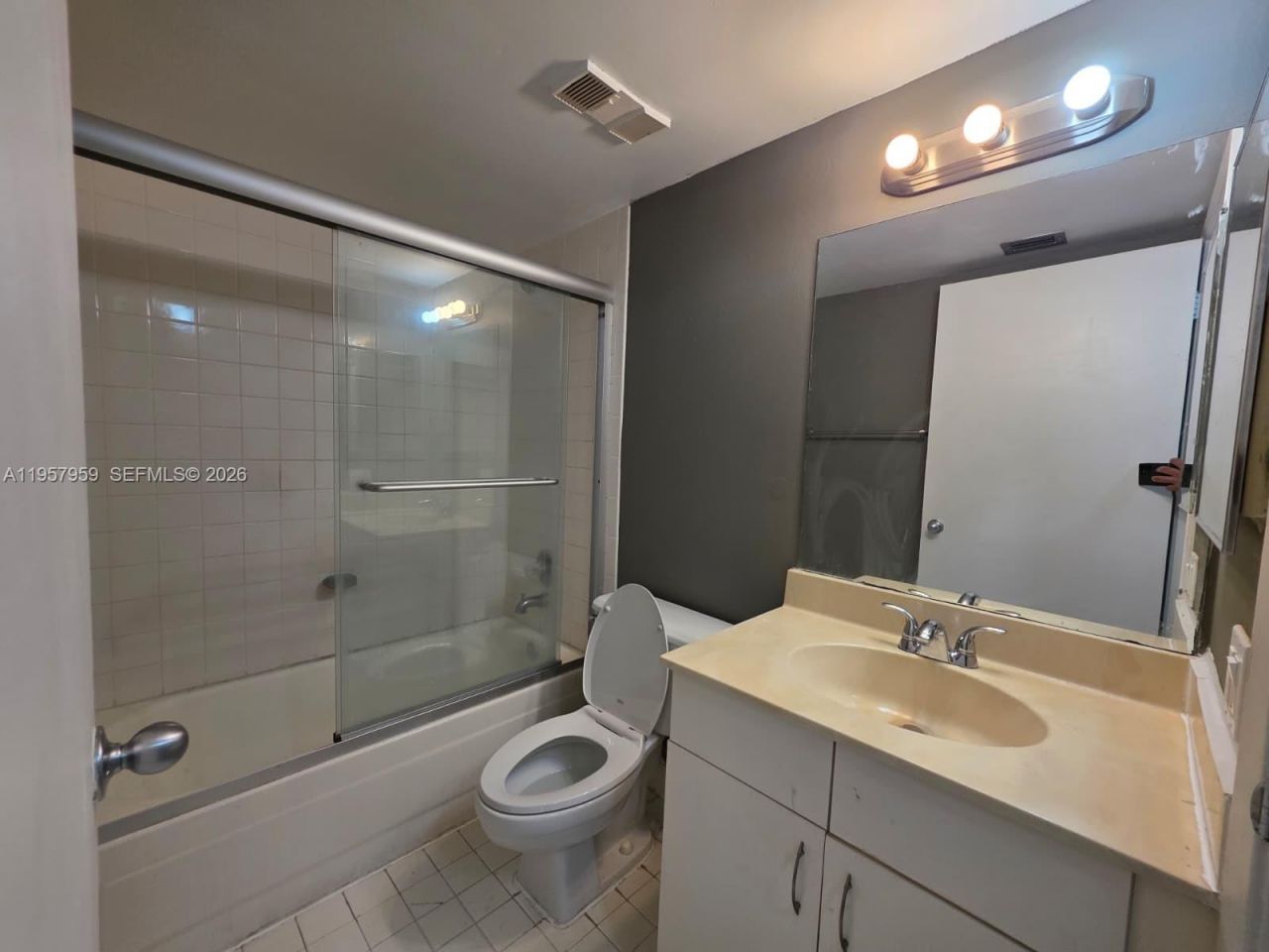 800 N Miami Ave, Unit E-1707, Miami, FL 33136 Photo