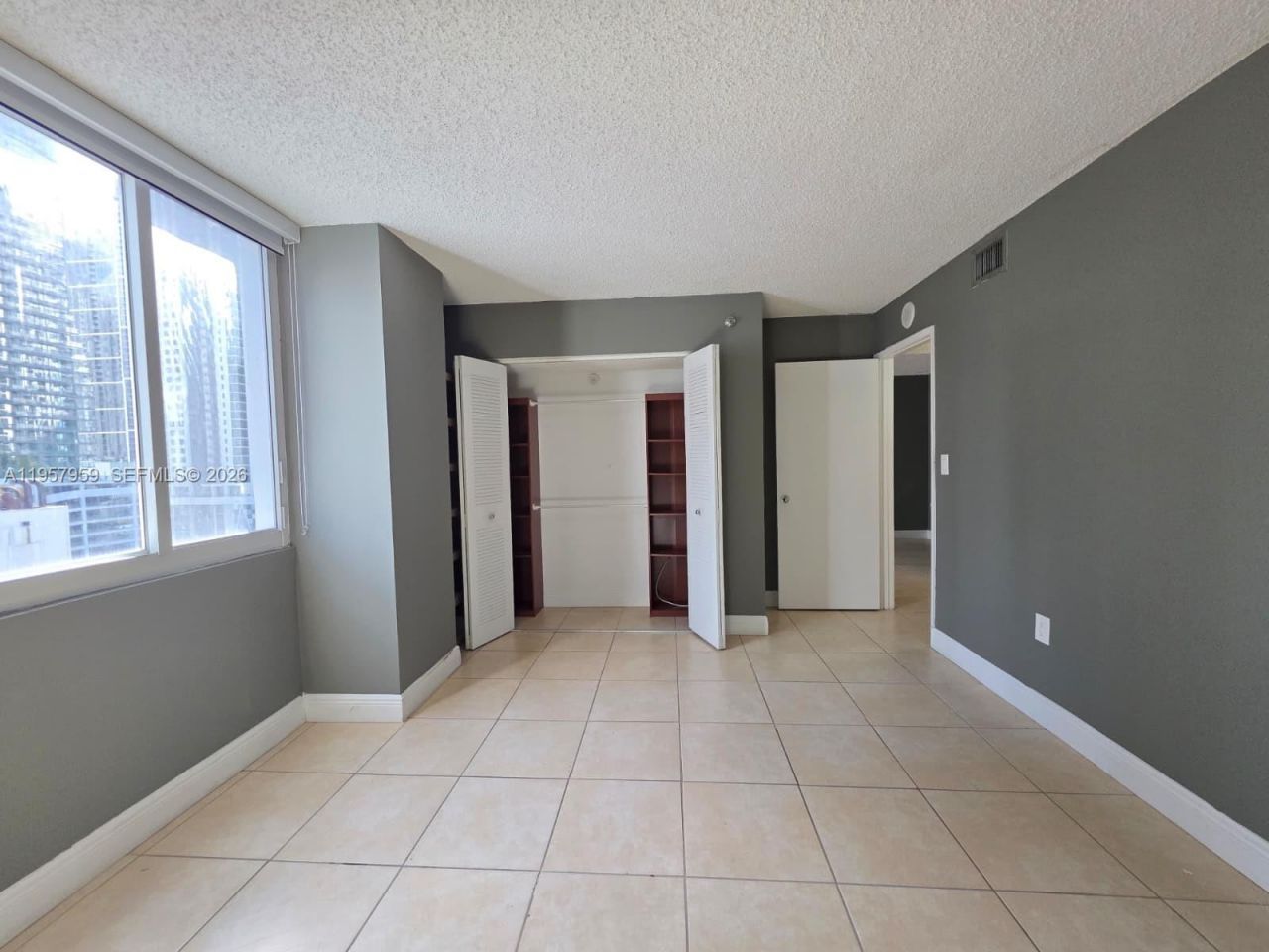 800 N Miami Ave, Unit E-1707, Miami, FL 33136 Photo