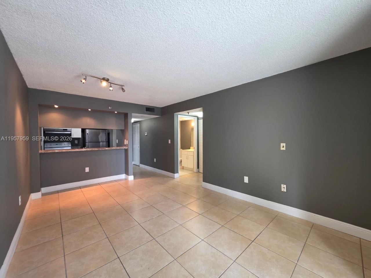 800 N Miami Ave, Unit E-1707, Miami, FL 33136 Photo