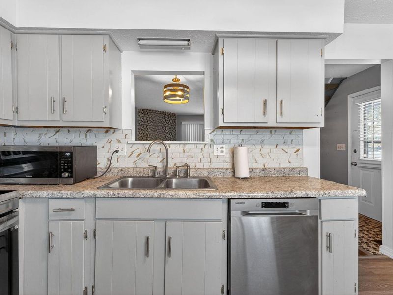 3001 Cooper Bluff Drive, Columbus, OH 43231 Photo 12