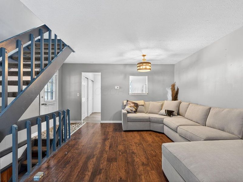 3001 Cooper Bluff Drive, Columbus, OH 43231 Photo 6