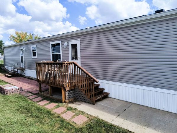 3208 W 47TH PLACE, Davenport, IA 52806