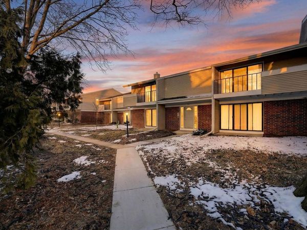 5542 Century Avenue, Unit 4, Middleton, WI 53562