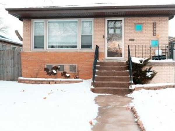 14008 S Saginaw Avenue, Burnham, IL 60633