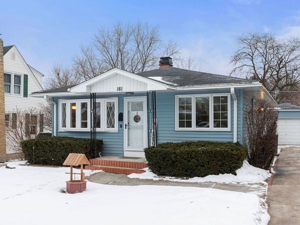161 S Aldine Avenue, Elgin, IL 60123