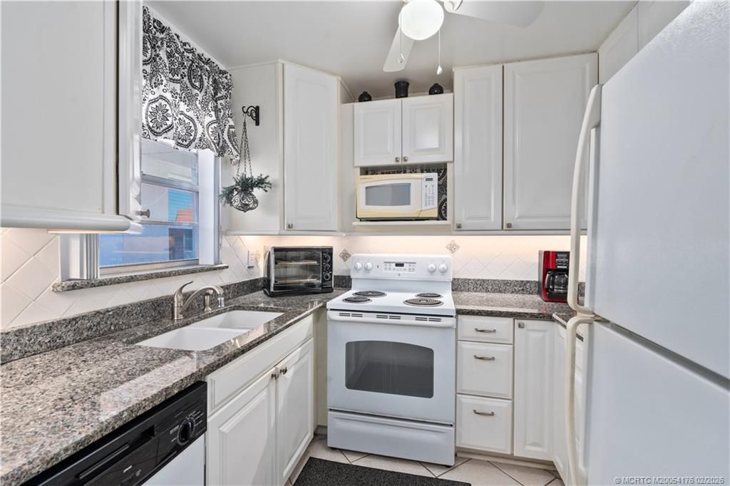 2600 SE Ocean Boulevard, Unit JJ-14, Stuart, FL 34996 Photo