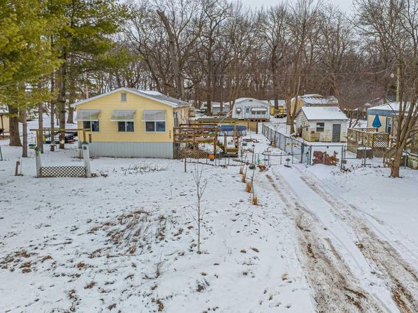 5567 PATTERSON BAY Road, Bath, IL 62617