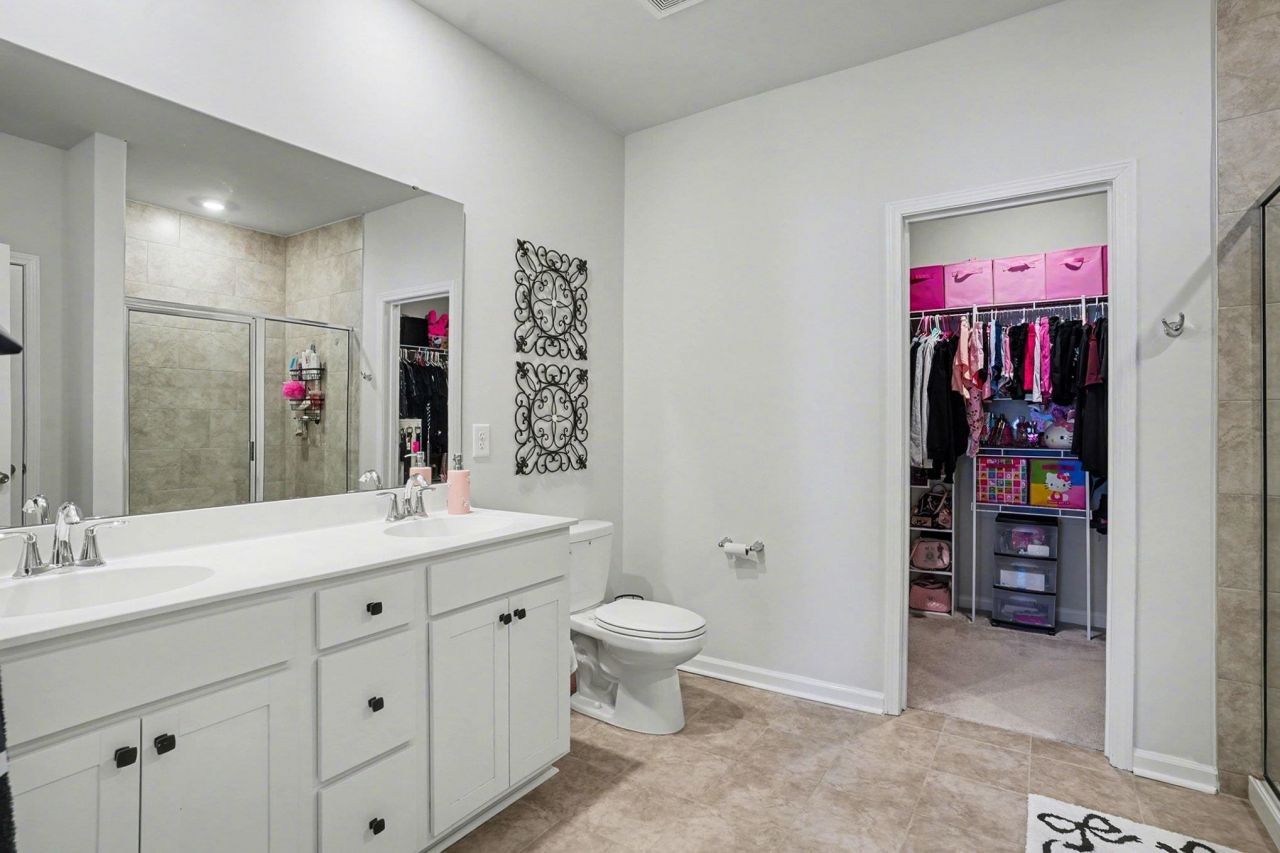 143 Albatross Way Photo 17